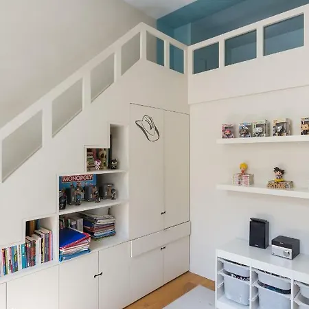 Veeve - Geometric Beauty Apartment
